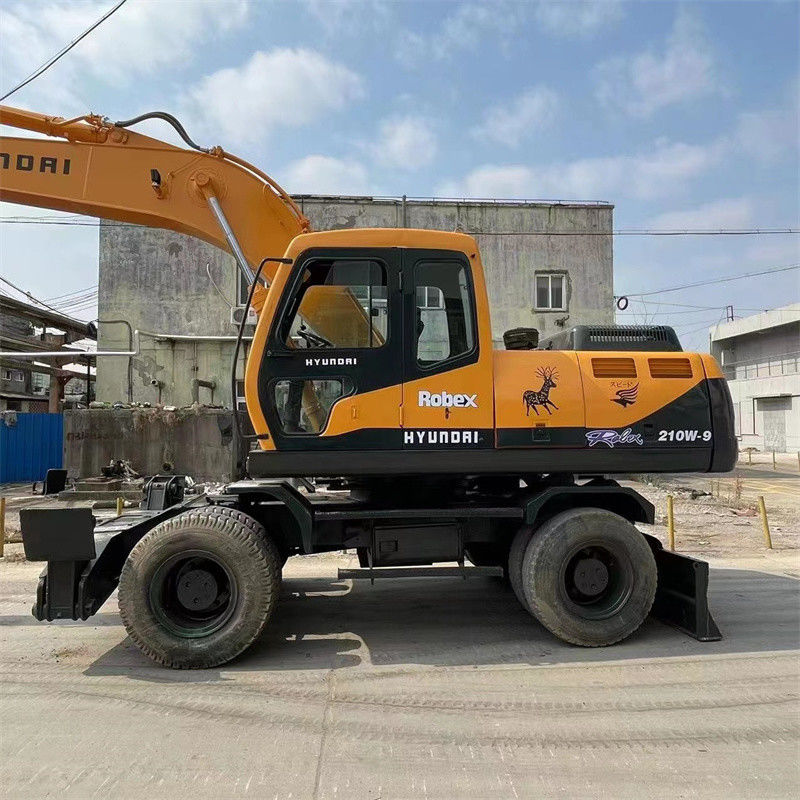 R210W 9 현대 바퀴형 굴착기 제한된 현장 과중한 업무 작동추 22 톤