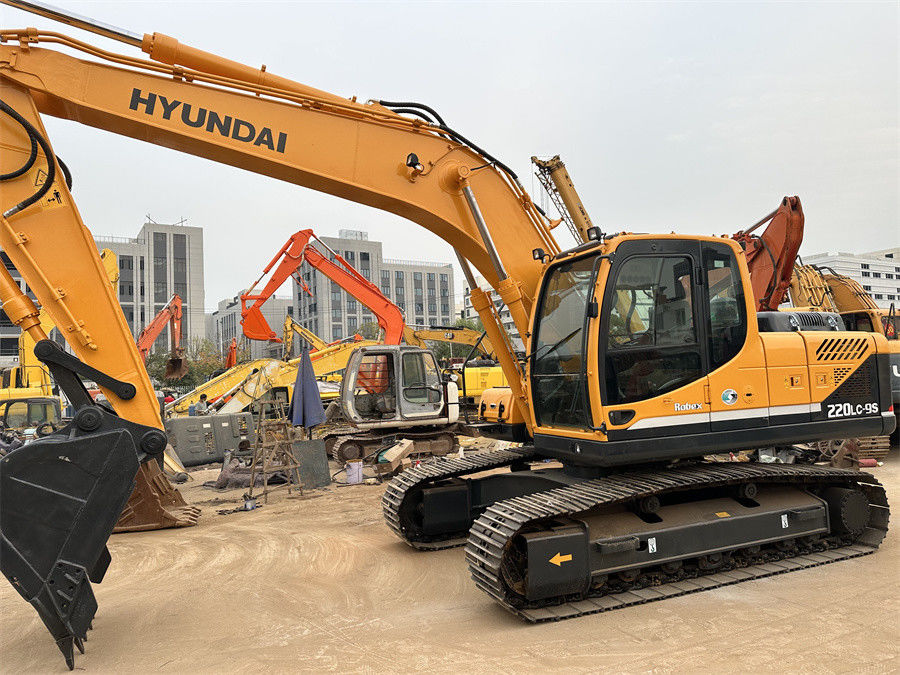 오리지널 현대 220 발굴기 수압 크롤러 생산 한국 R220lc 9s
