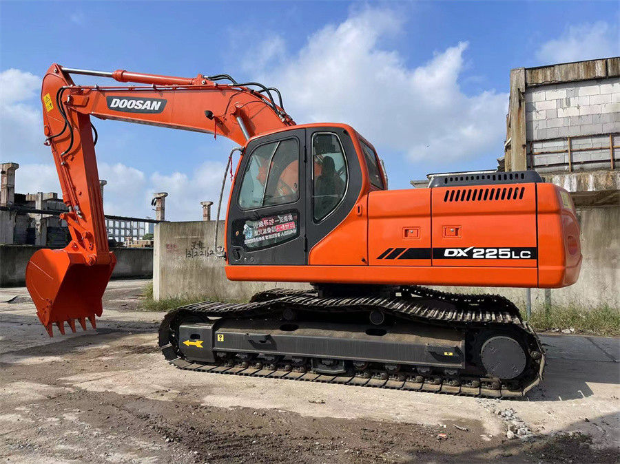 사용 된 Doosan DX225 발굴기 한국에서 만든 좋은 상태 저연료 소비