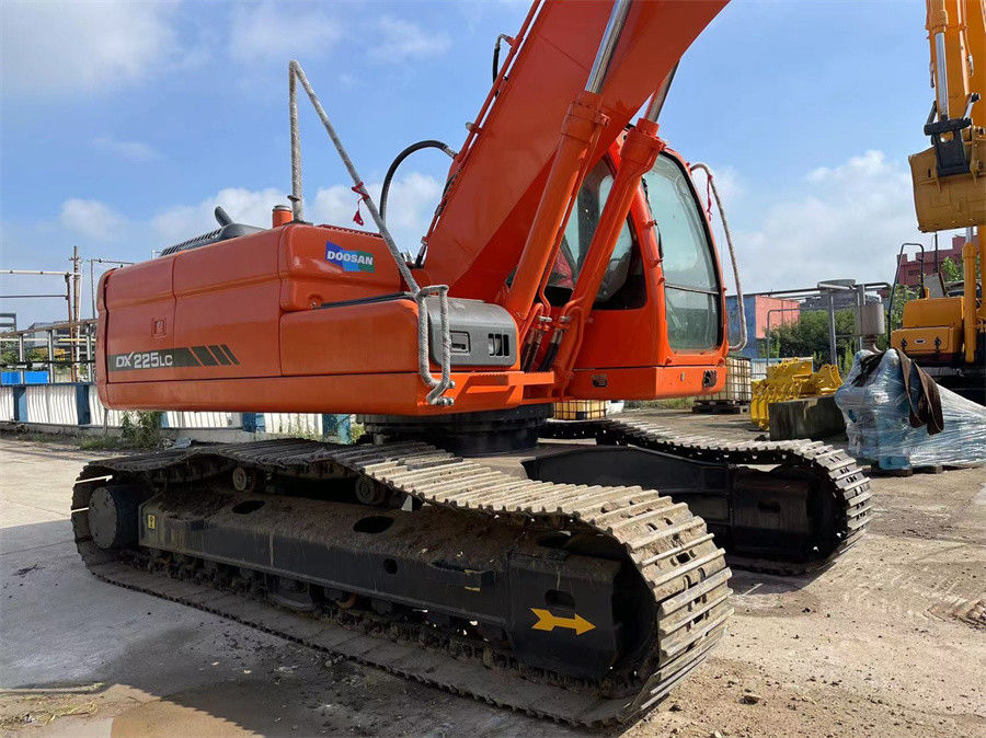 사용 된 Doosan DX225 발굴기 한국에서 만든 좋은 상태 저연료 소비