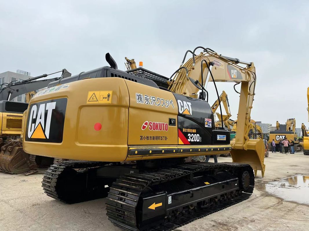 500~2000시간 사용된 오일 누출이 없는 Caterpillar 320D2 발굴기
