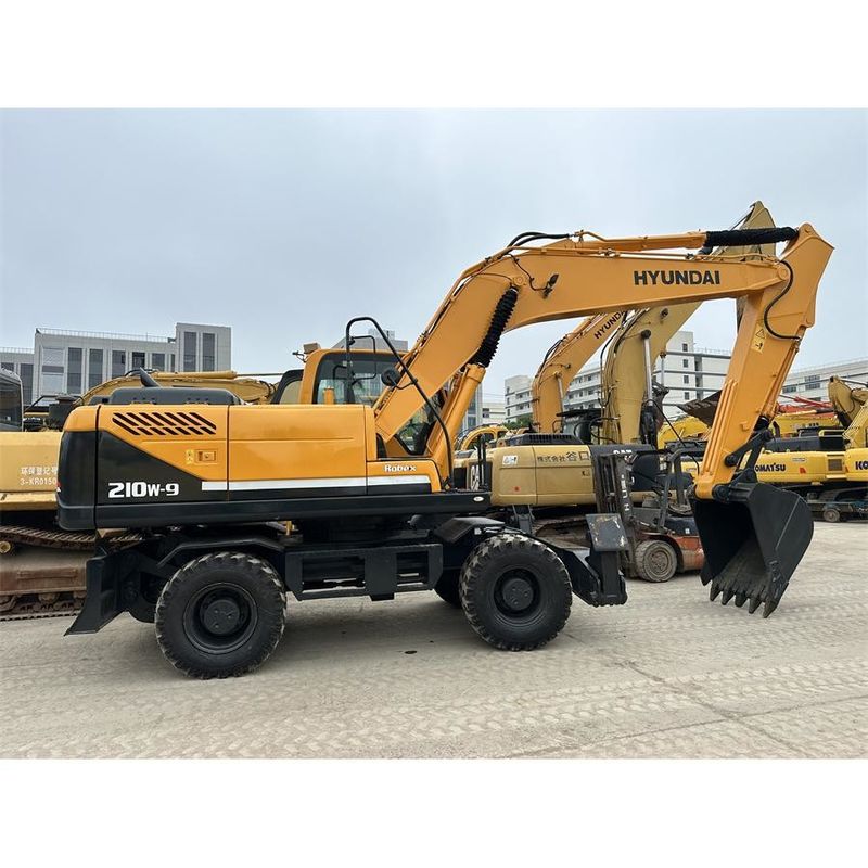 1900 Rpm Cummins QSB6.7 수압 발굴기 162 KN 찢어내는 힘 / 1.3 M3 버킷 용량