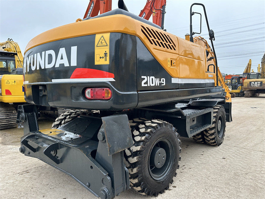 1900 Rpm Cummins QSB6.7 수압 발굴기 162 KN 찢어내는 힘 / 1.3 M3 버킷 용량