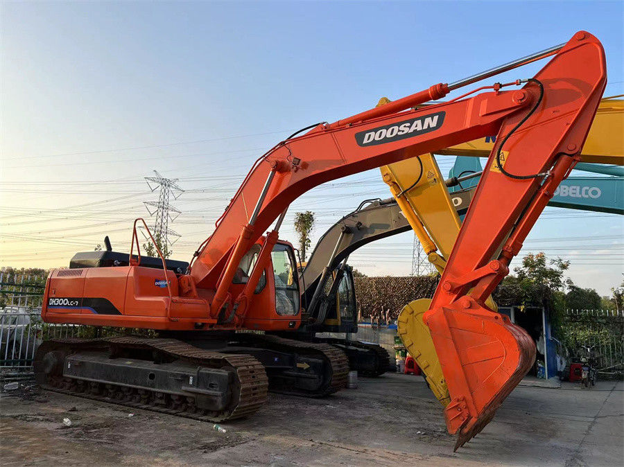 사용된 Doosan DH300 중형 발굴기 30톤 ]Doosan DH300LC-7 크롤러 발굴기