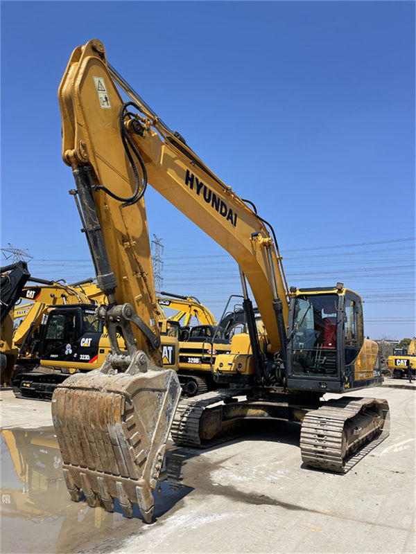 오리지널 페인트 코리아 사용중인 현대 R220LC-9S 발굴기 현대 220 크롤러 디거