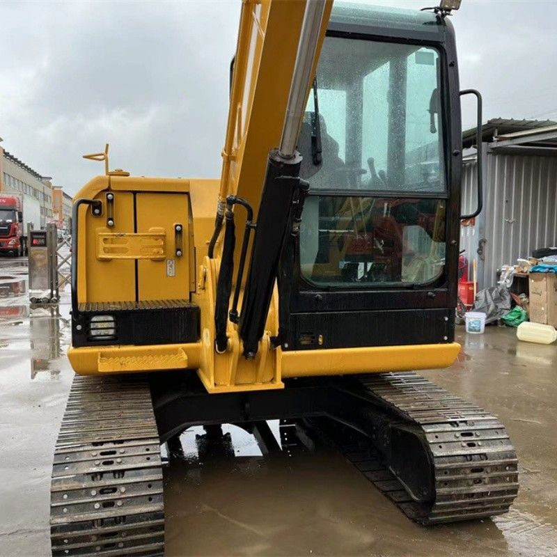 작은 5톤 CAT 305.5E2 발굴기, C2.4 디젤 엔진