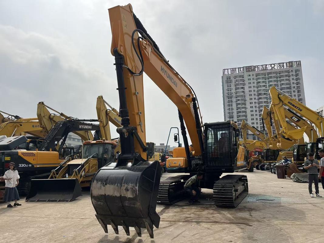 Used Hyundai 220LC-9S excavator 22 tons medium size excavator