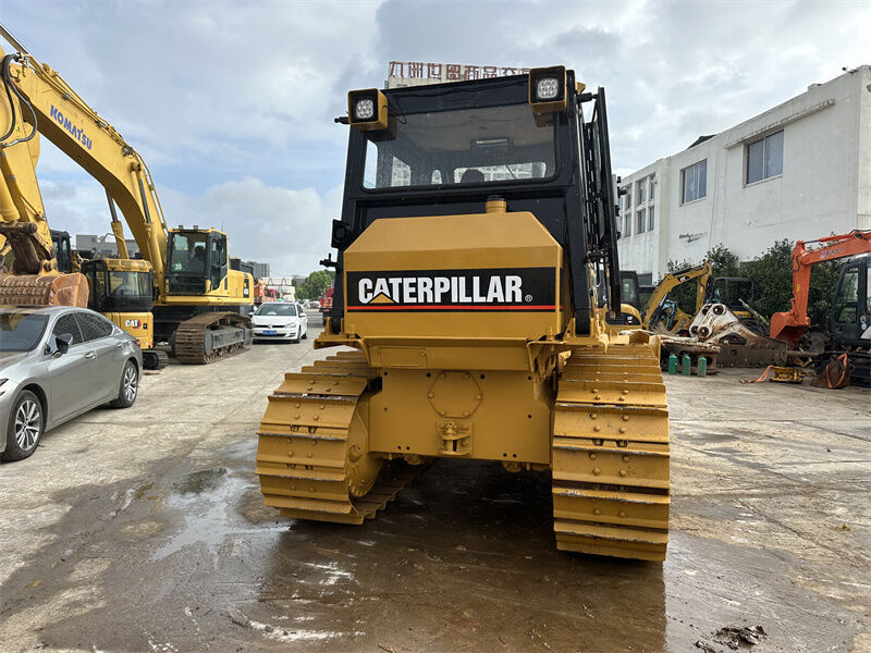 사용 된 볼도저 Caterpillar D7G 트랙 타입 강력 연료 엔진 중형 지형 평준화 도로 건설 및 사이트 정비에 이상적입니다